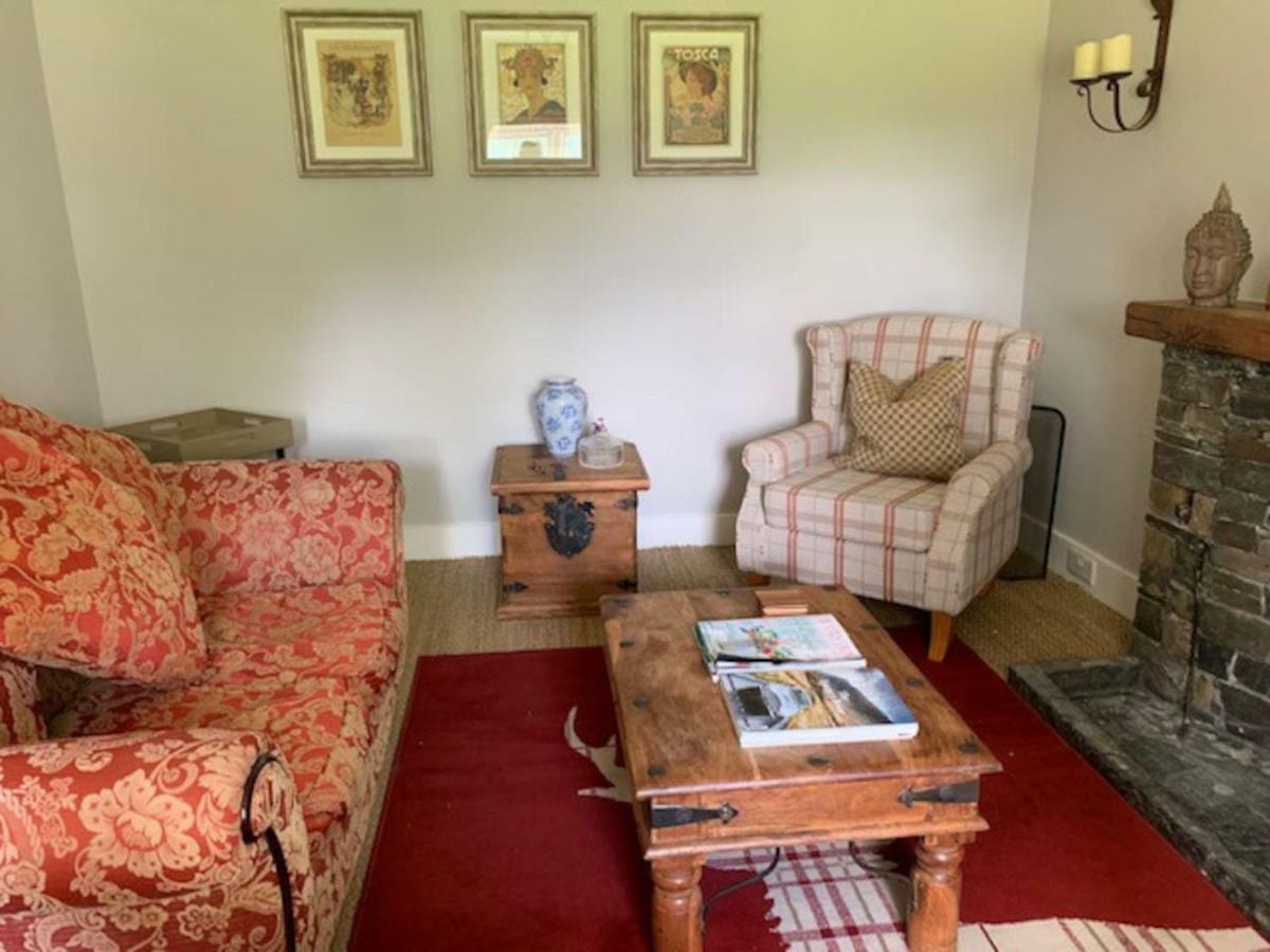 Glencroft A Fairytale Highland Cottage อาเบอร์เฟลดี ภายนอก รูปภาพ